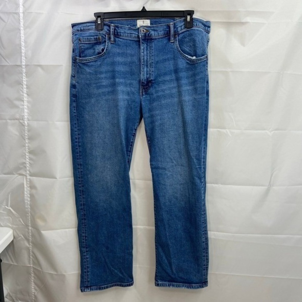 Mutual Weave men's medium wash‎ blue denim stretch straight relaxed fit jeans 40